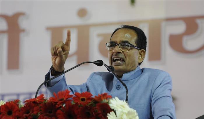 मासूमों से दुष्कर्म के मामलों की सुनवाई के लिए फास्ट ट्रेक कोर्ट का हो गठन: शिवराज