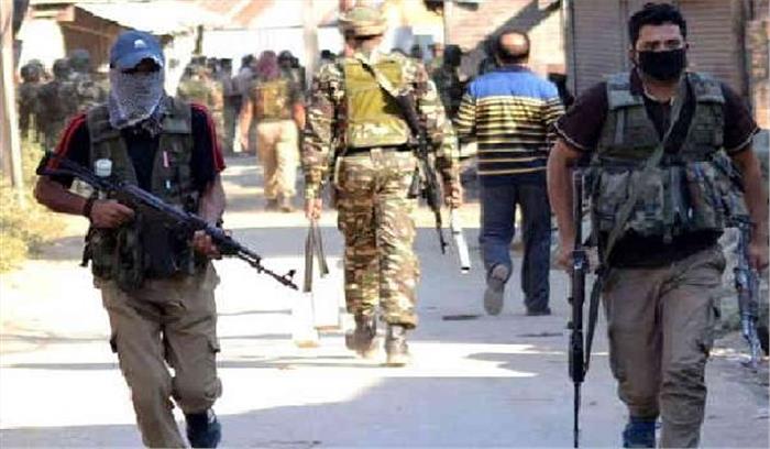 सुरक्षा बलों की गोलीबारी में 1 युवक की मौत, इंटरनेट सेवाएं बंद