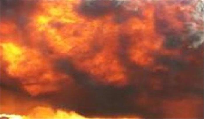 मुरैना: शॉर्ट सर्किट से 7 दुकानों में लगी आग