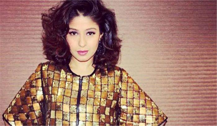 सुनिधि चौहान को मां बनने पर बॉलीवुड की हस्तियों ने दी बधाई