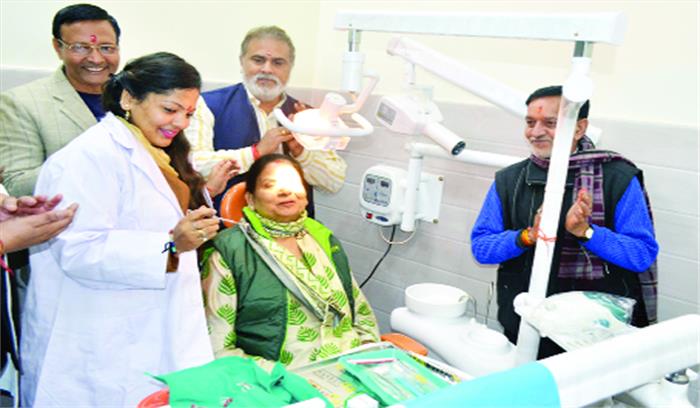 सेक्टर-55 में मुफ्त में शुरू की दंतचिकित्सा की सुविधा