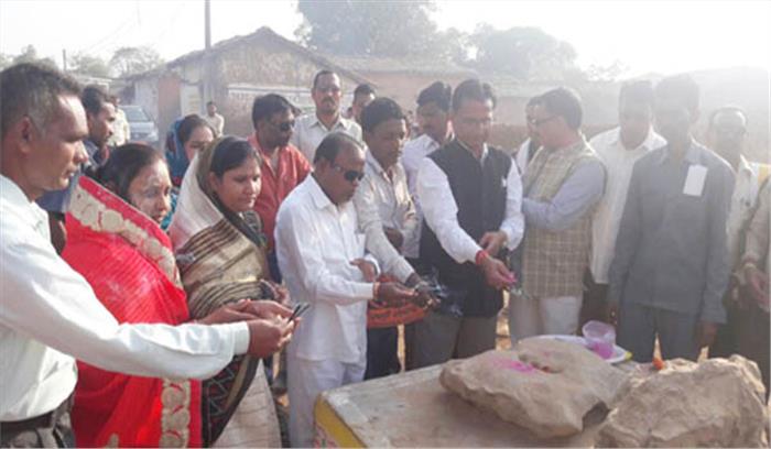 ग्राम देवी देवताओं के आशीर्वाद के बिना रामकथा का आयोजन असंभव : देवजी