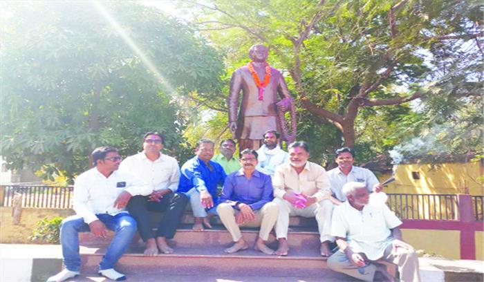 पं. श्यामाचरण शुक्ल की जयंती मनाई 