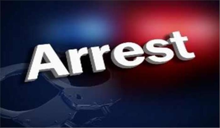 उप्र: तहसीलदार से मारपीट का आरोपी लेखपाल गिरफ्तार