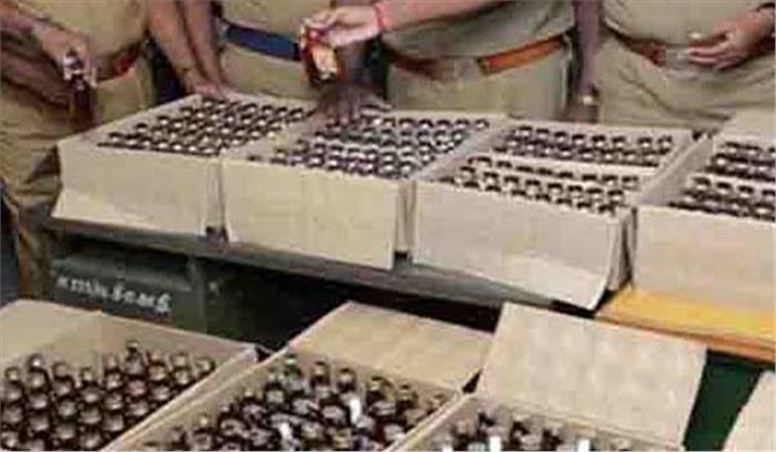 उत्तर प्रदेश : अवैध शराब के साथ तस्कर सशस्त्र सीमा बल के शिकंजे में