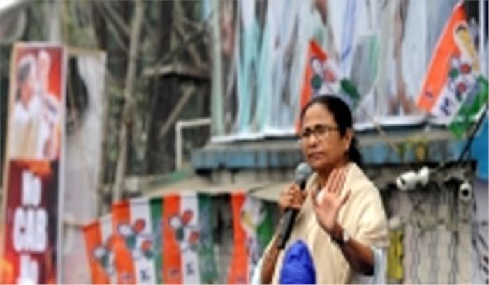 ममता ने मोदी से पूछा, क्या आप पाकिस्तान के राजदूत हैं?