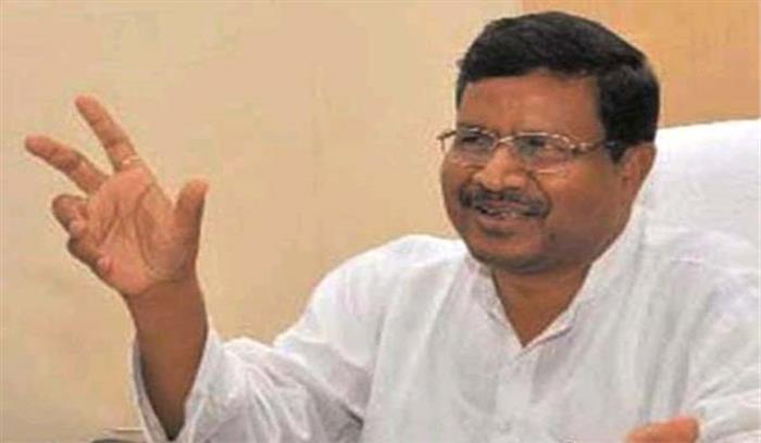 सिमडेगा में संतोषी के परिजनों से मिले बाबूलाल मरांडी सिमडेगा में संतोषी के परिजनों से मिले बाबूलाल मरांडी