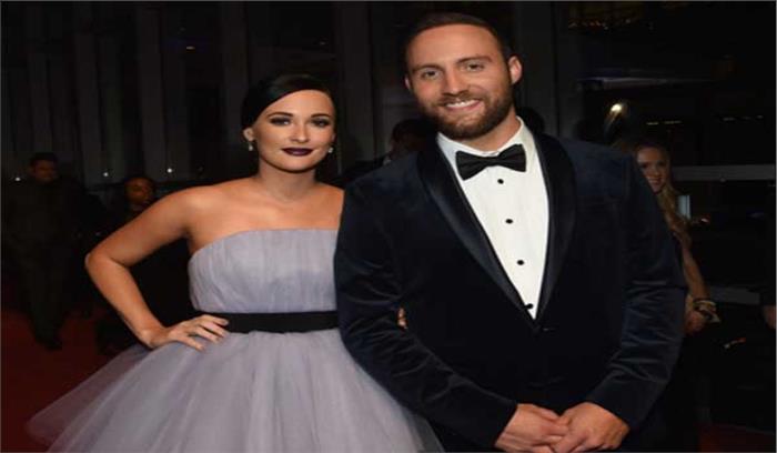 गायिका केसी मसग्रेव्स ने रस्टन केली संग रचाई शादी