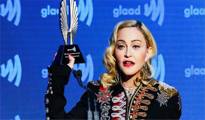 गायिका मैडोना को ग्लाड मीडिया अवार्ड में सम्मानित किया गया गायिका मैडोना को ग्लाड मीडिया अवार्ड में सम्मानित किया गया