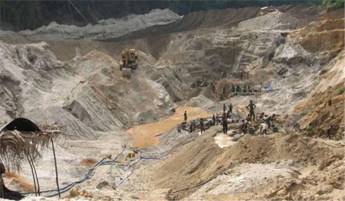 अवैध खदानों से बेरोकटोक रेत खनन और परिवहन