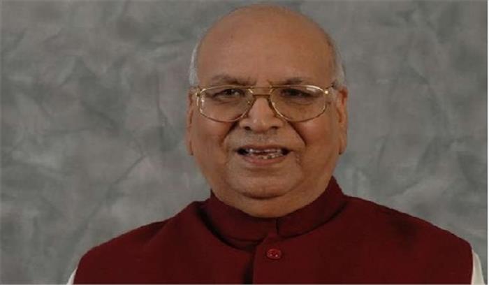 कौशलयुक्त युवाओं से ही संवरेगा भारत का भविष्य : टंडन कौशलयुक्त युवाओं से ही संवरेगा भारत का भविष्य : टंडन