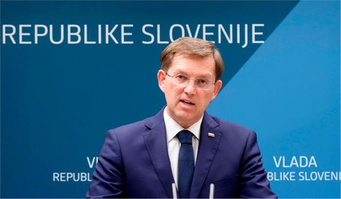 स्लोवेनिया के प्रधानमंत्री मीरो सेरार ने दिया इस्तीफा