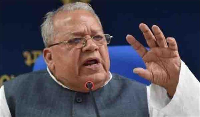 छोटे उद्योगों के विकास के लिए प्रतिबद्ध है सरकार