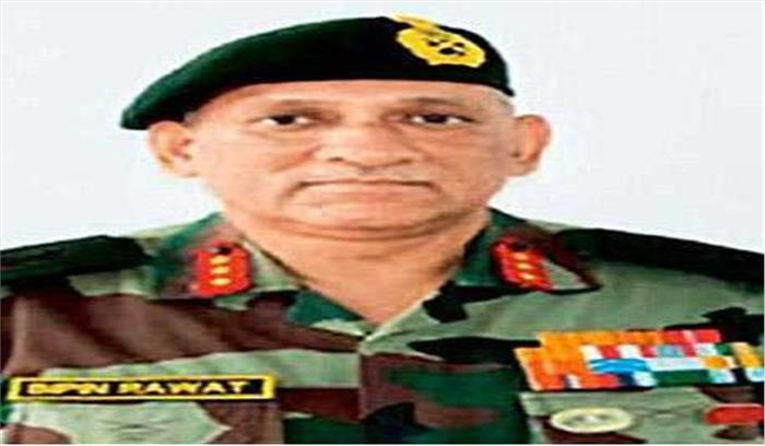 सेना में स्मार्टफोन के इस्तेमाल पर रोक की काेई योजना नहीं:रावत