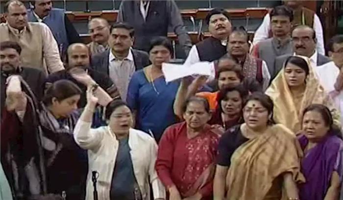 राहुल गांधी की रेप इन इंडिया टिप्पणी पर भड़कीं स्मृति राहुल गांधी की रेप इन इंडिया टिप्पणी पर भड़कीं स्मृति