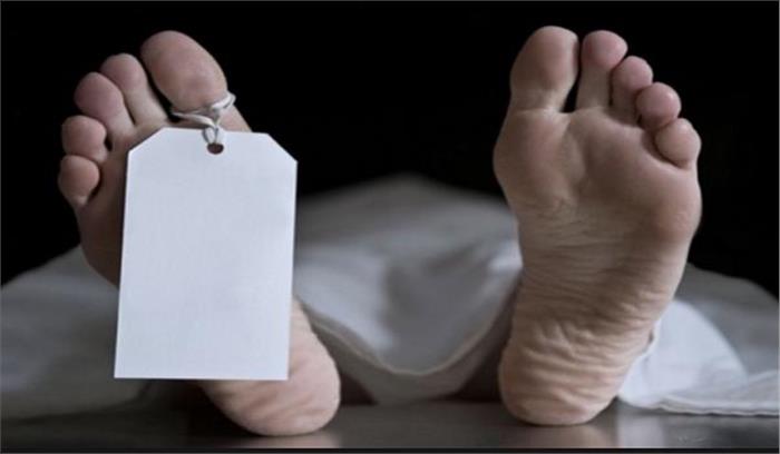 सांप डसने से महिला की मौत