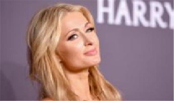 पेरिस हिल्टन ने क्रिस जिल्का से किया प्यार का दावा