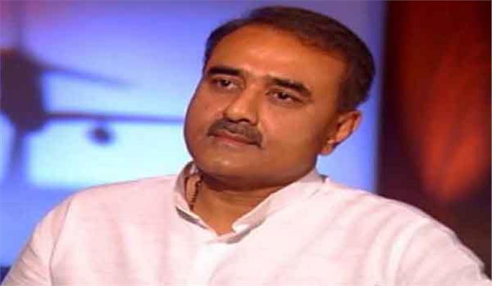 2019 में शरद पवार को जनता बनाएगी प्रधानमंत्री: प्रफुल्ल पटेल 2019 में शरद पवार को जनता बनाएगी प्रधानमंत्री: प्रफुल्ल पटेल