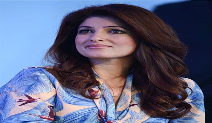 ट्विंकल खन्ना ने कहा सोशल मीडिया ट्रोल्स कॉकरोच जैसे होते हैं