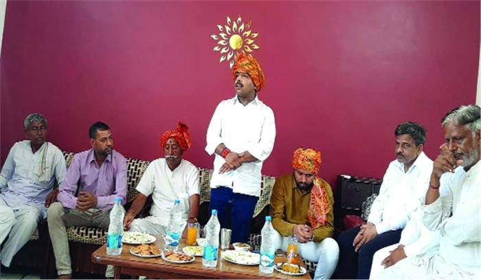 समाजसेवा से बड़ा कोई कार्य नहीं : ठाकुर