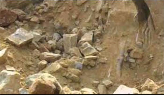 मिट्टी धंसने से एक मजदूर की मौत