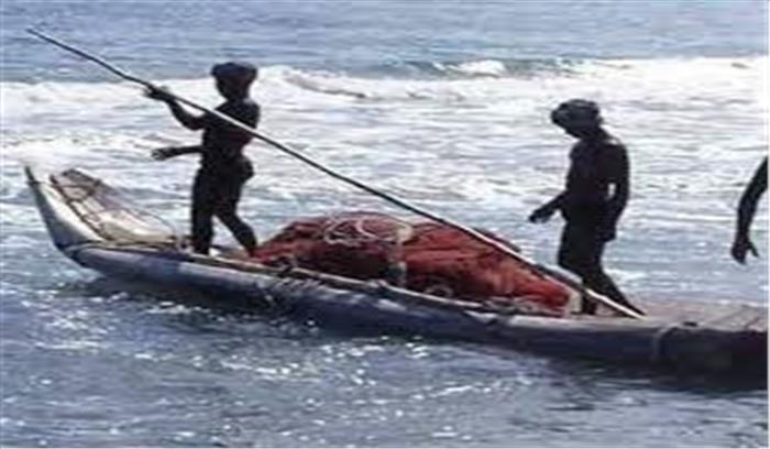 समुद्र में डूबी चार नौकाएं, तीन मछुआरों के शव मिले, एक लापता