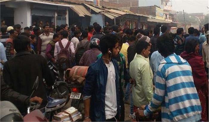 सोनभद्र में छेड़खानी को लेकर दो पक्षों में मारपीट, प्रधान समेत कई घायल