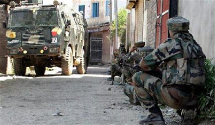 सोपोर में सुरक्षाबलों ने 2 आतंकवादियों को ढेर किया