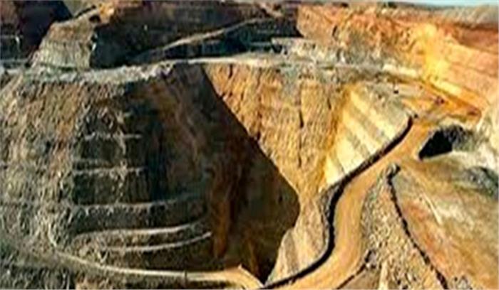 दक्षिण अफ्रीका में खदान में फंसे 900 कर्मी सुरक्षित बचाए गए