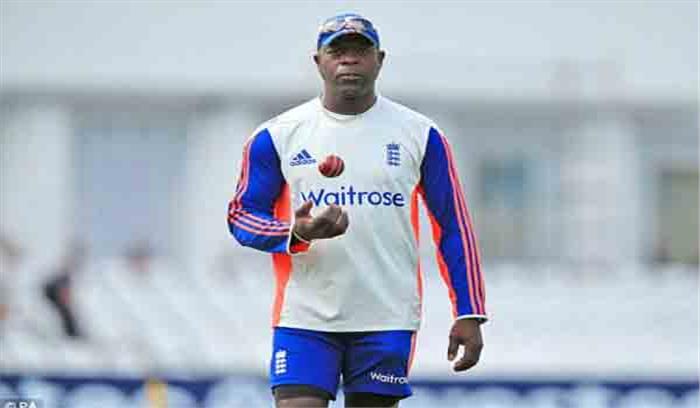 भारतीय टीम वर्तमान में टेस्ट रैंकिंग में शीर्ष पर है और यह सीरीज आसान नहीं: कोच गिब्सन