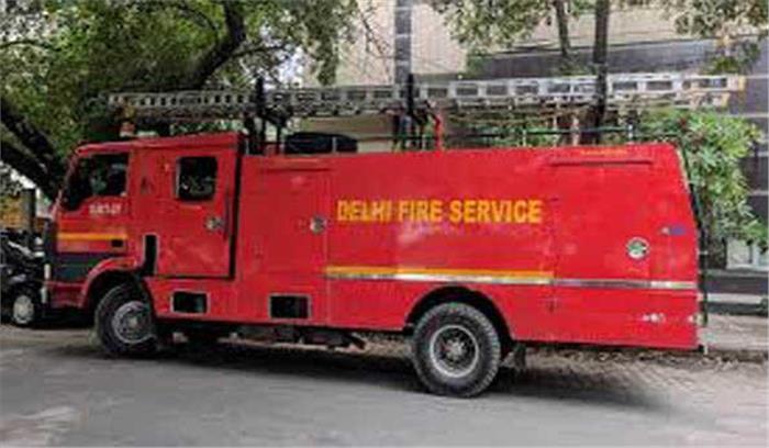 तुगलकाबाद में झुग्गी बस्तियों में लगी भीषण आग, कोई हताहत नहीं