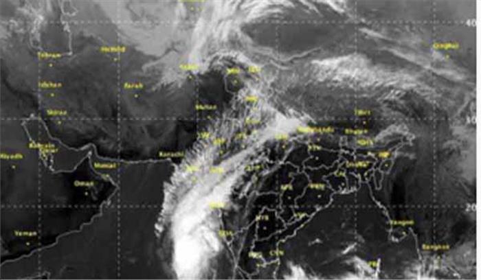 गुजरात में ओखी से निपटने के लिए व्यापक कदम उठाये गए