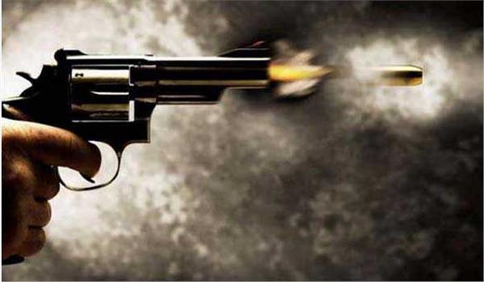 कश्मीर में बंदूकधारियों की गोली से एसपीओ हुए घायल