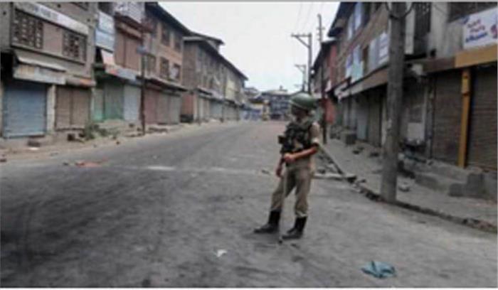 अनंतनाग: हड़ताल से जनजीवन प्रभावित अनंतनाग: हड़ताल से जनजीवन प्रभावित