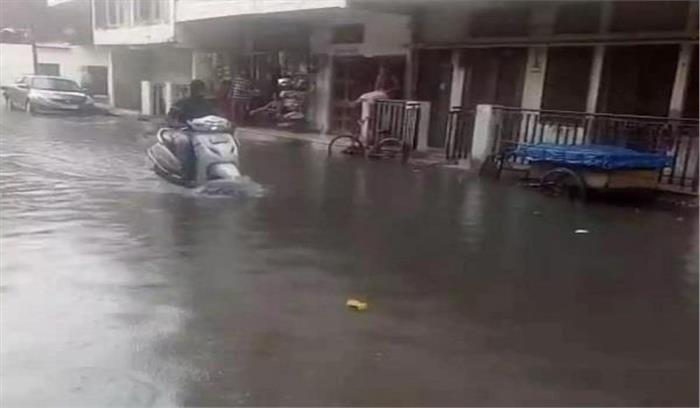 बठिंडा तथा अंबाला सहित कुछ शहरों में भरा बारिश का पानी ,कई मकान गिरे