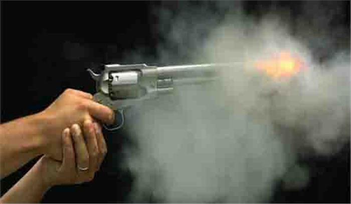 स्पेन : स्कूल के बाहर व्यक्ति की गोली मारकर हत्या