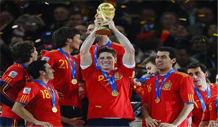 स्पेन ने शुरू की 24 खिलाड़ियों के साथ फीफा विश्व कप की तैयारी