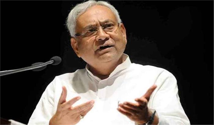 विशेष बस से लोगों को भेजना गलत, लॉकडाउन हो जाएगा असफल : नीतीश विशेष बस से लोगों को भेजना गलत, लॉकडाउन हो जाएगा असफल : नीतीश