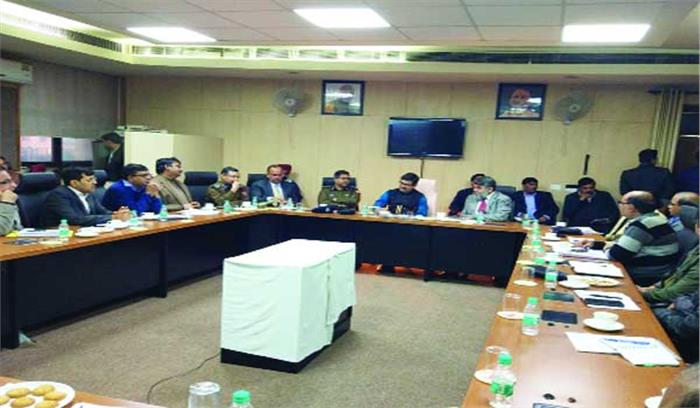यूथ फेस्टिवल की तैयारी को लेकर मण्डलायुक्त ने की बैठक