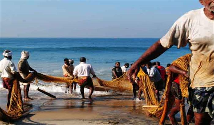 श्रीलंका ने 16 भारतीय मछुआरों को गिरफ्तार किया