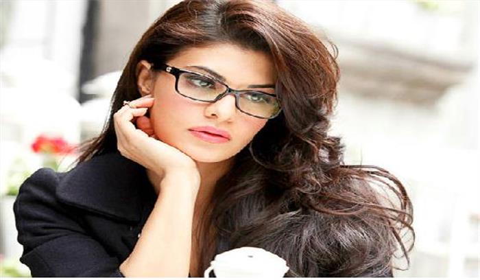 जैकलिन उर्दू सीखने के लिए उत्सुक