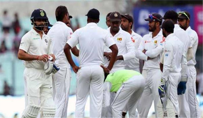 कोलकाता टेस्ट : भारतीय टीम को श्रीलंकाई गेंदबाजों ने बैकफुट पर धकेला