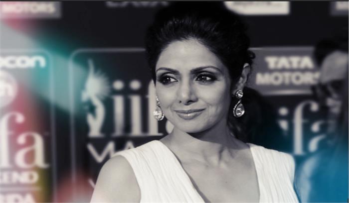 बॉलीवुड हस्तियों ने दी चांदनी  को श्रद्धांजलि