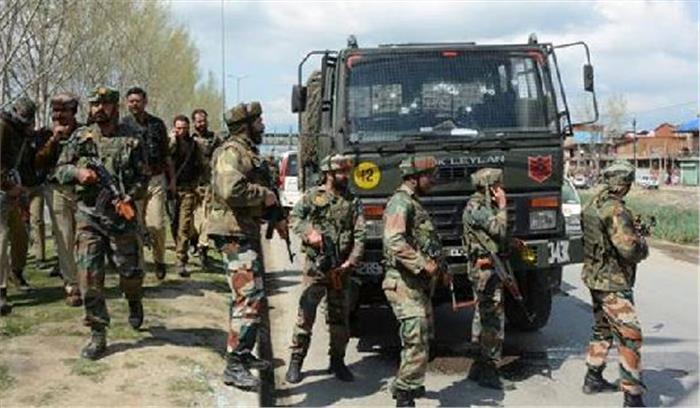  सुरक्षा बलों के काफिले पर आतंकी हमला, 1 घायल