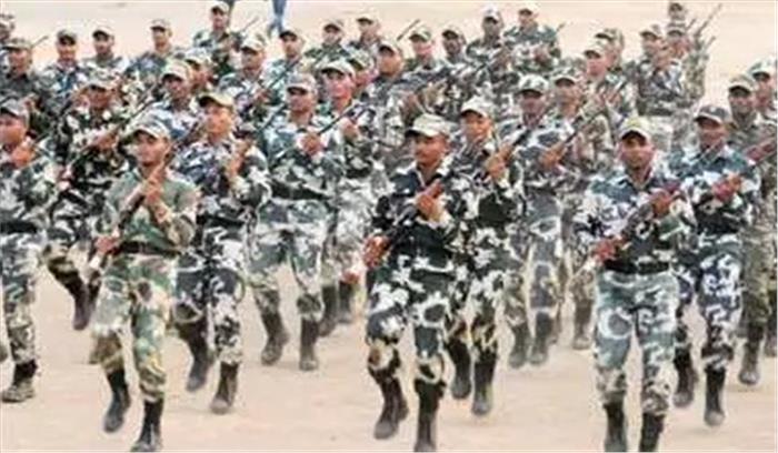 श्रीनगर: बिजली का झटका लगने से सीआरपीएफ अधिकारी की मौत श्रीनगर: बिजली का झटका लगने से सीआरपीएफ अधिकारी की मौत