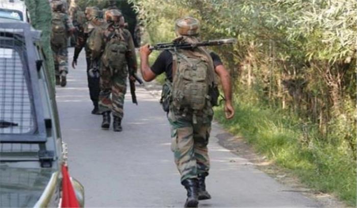 पुलवामा में आईईडी विस्फोट से तीन मकान क्षतिग्रस्त