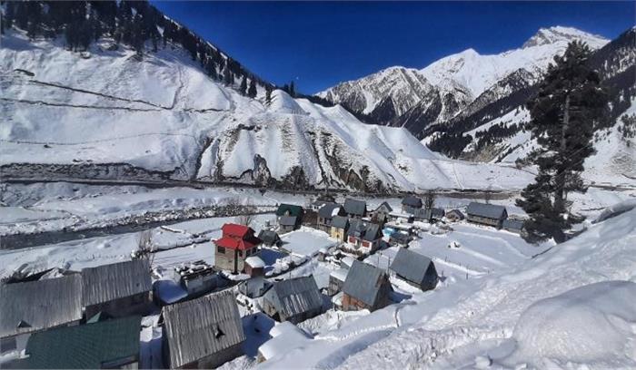 कश्मीर घाटी में 273 आतंकी सक्रिय