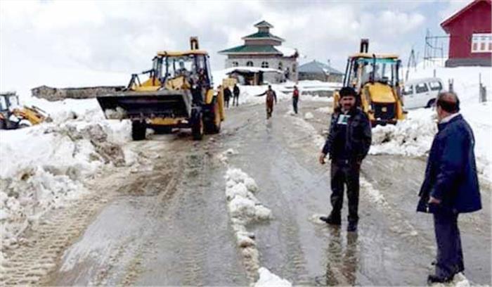 कश्मीर राजमार्ग एकतरफा खुला