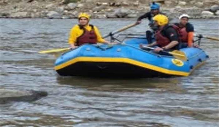 जम्मू एवं कश्मीर सरकार ने रैपिड राफ्टिंग पर लगाई रोक