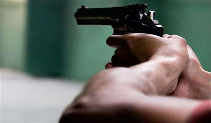 श्रीनगर में भाजपा कार्यकर्ता को गोली मारी